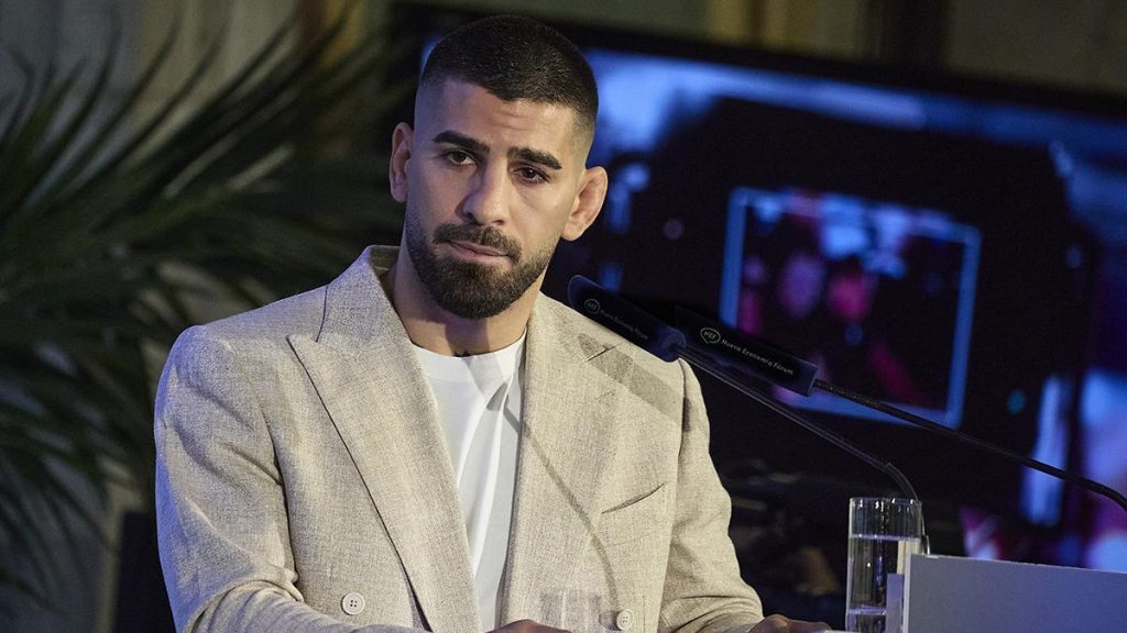 Topuria, citado para declarar el 7 de enero por la situación de su hija Topuria, citado para declarar el 7 de enero por la situación de su hija