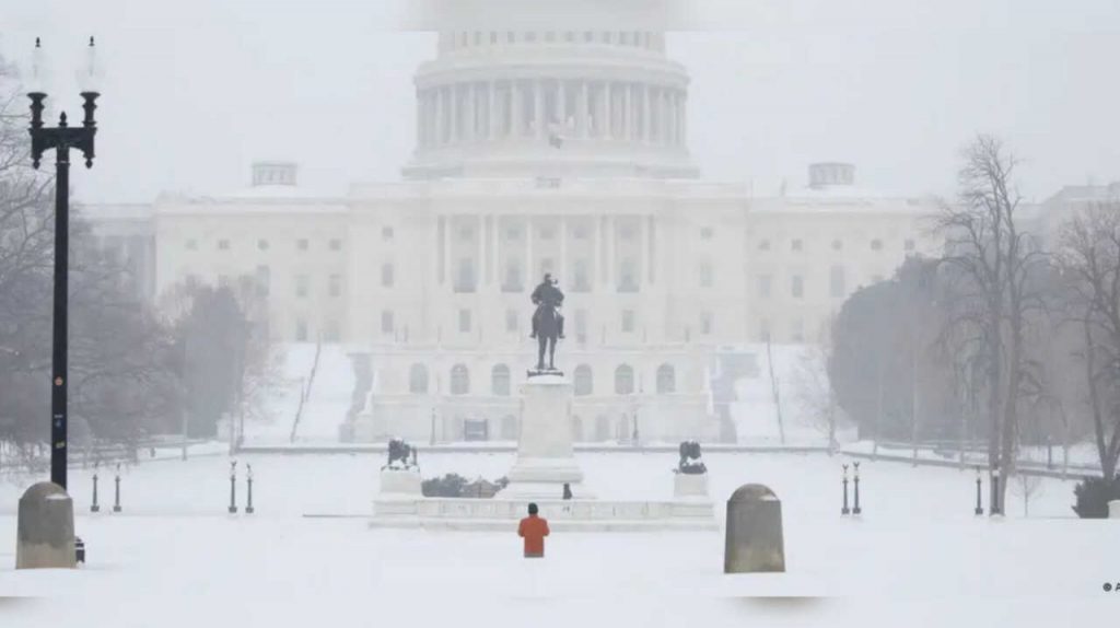 Tormenta histórica invernal en EEUU deja 11 muertos Tormenta histórica invernal en EEUU deja 11 muertos