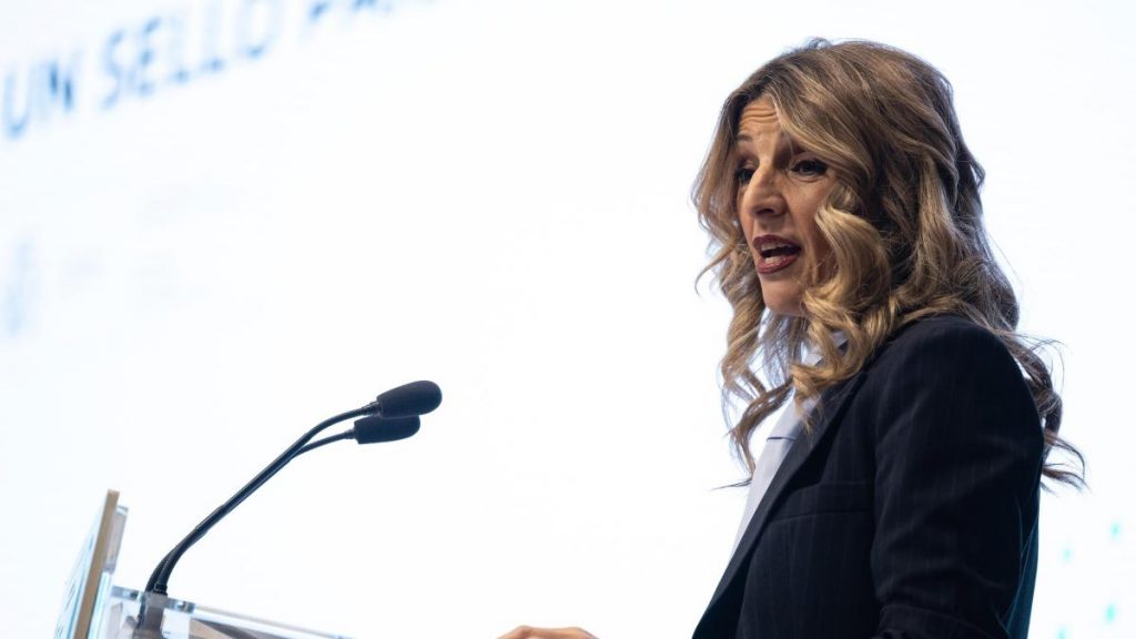 Trabajo propone una subida del SMI del 3,1%, hasta los 1.221 euros, sin tributación al IRPF