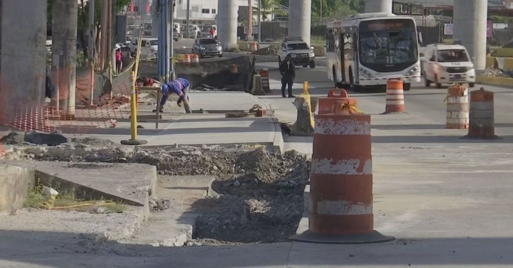 Tráfico persistente en la vía Boyd-Roosevelt sigue afectando a millas de usuarios del transporte público - Nacionales