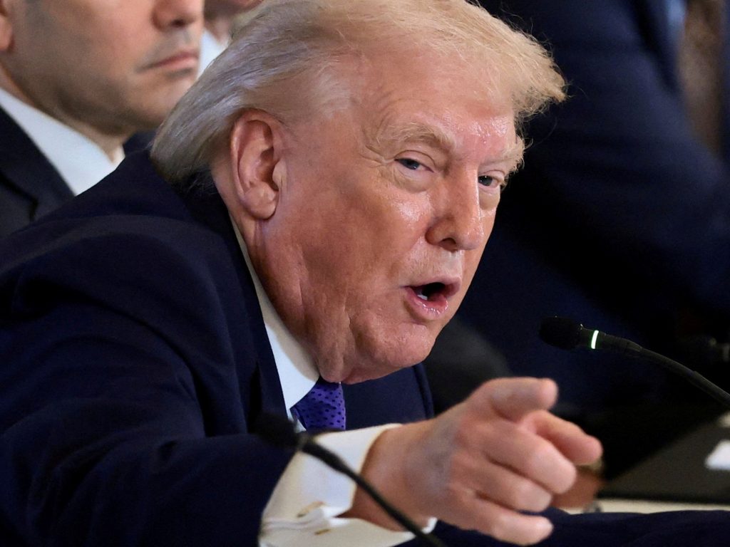 Trump amenaza a ocho países de Europa con aranceles de hasta un 25% si no le venden Groenlandia