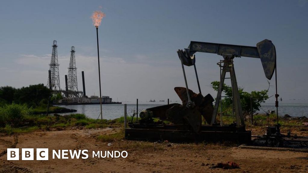 Trump asegura que Venezuela entregará a EE.UU. entre 30 y 50 millones de barriles de petróleo Trump asegura que Venezuela entregará a EE.UU. entre 30 y 50 millones de barriles de petróleo