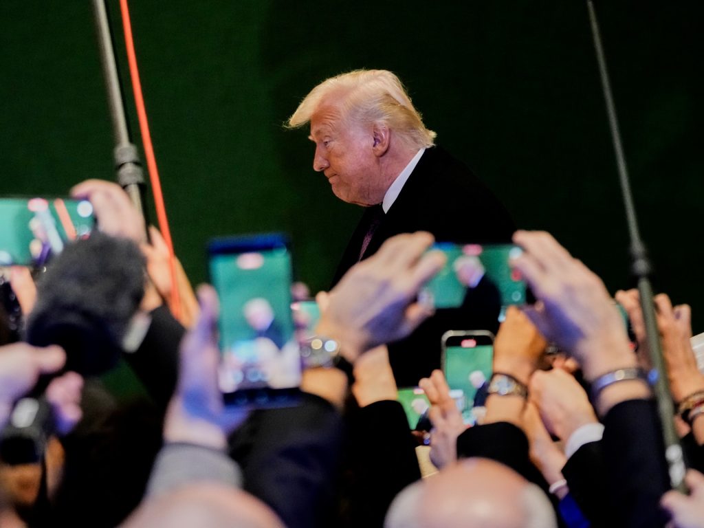 Trump crea un nuevo organismo global encargado de resolver las cuestiones de guerra y paz en el mundo