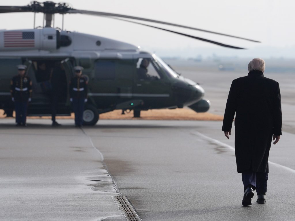 Un club de poder y una cúpula de oro.
