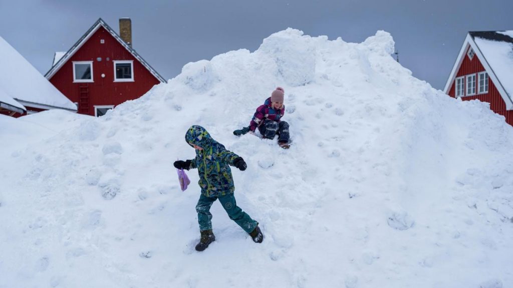 “Vamos a hacer algo con Groenlandia, ya sea por las buenas o por las malas”