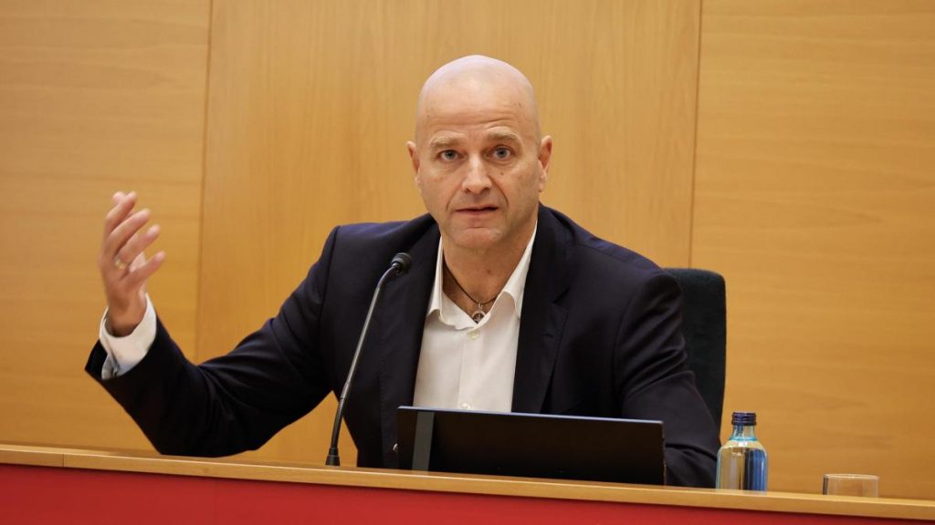 Vilajoana se compromete a restaurar los 40 millones de La Masia