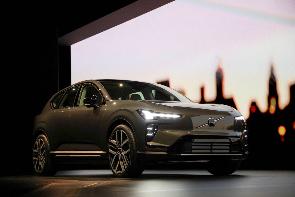 Volvo comemora recorde de vendas e define lançamentos – 26/01/2026 – Eduardo Sodré Volvo comemora recorde de vendas e define lançamentos - 26/01/2026 - Eduardo Sodré