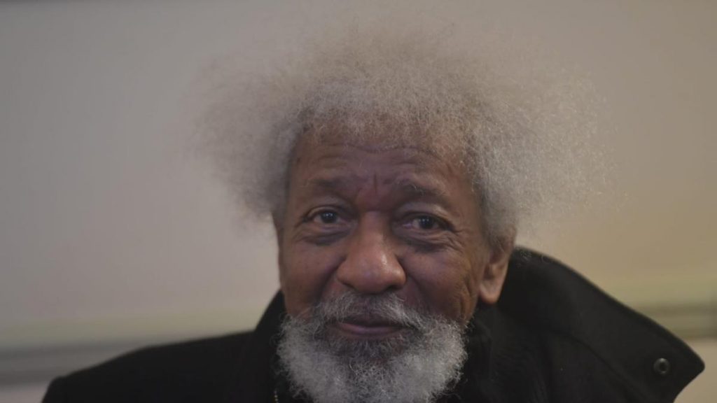 Wole Soyinka, premio Nobel de Literatura: "Intenté escribir en español en prisión. Fue una dulce venganza: escribir en una lengua que mis torturadores no entendían»