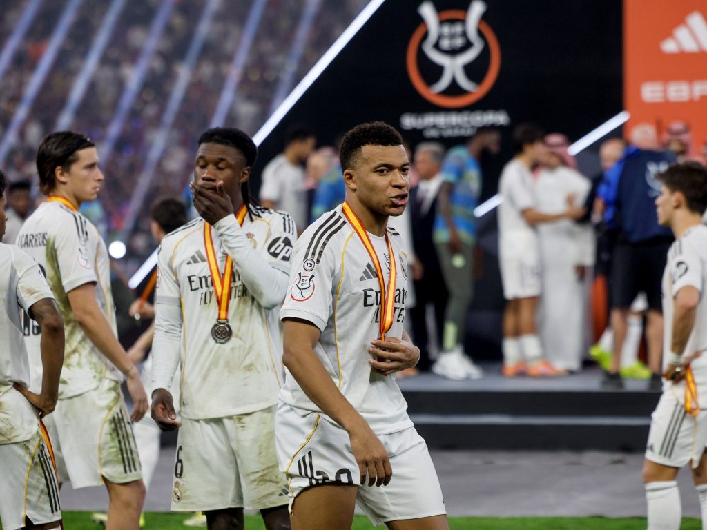 Xabi Alonso: pasillo o ventanilla :: Olé