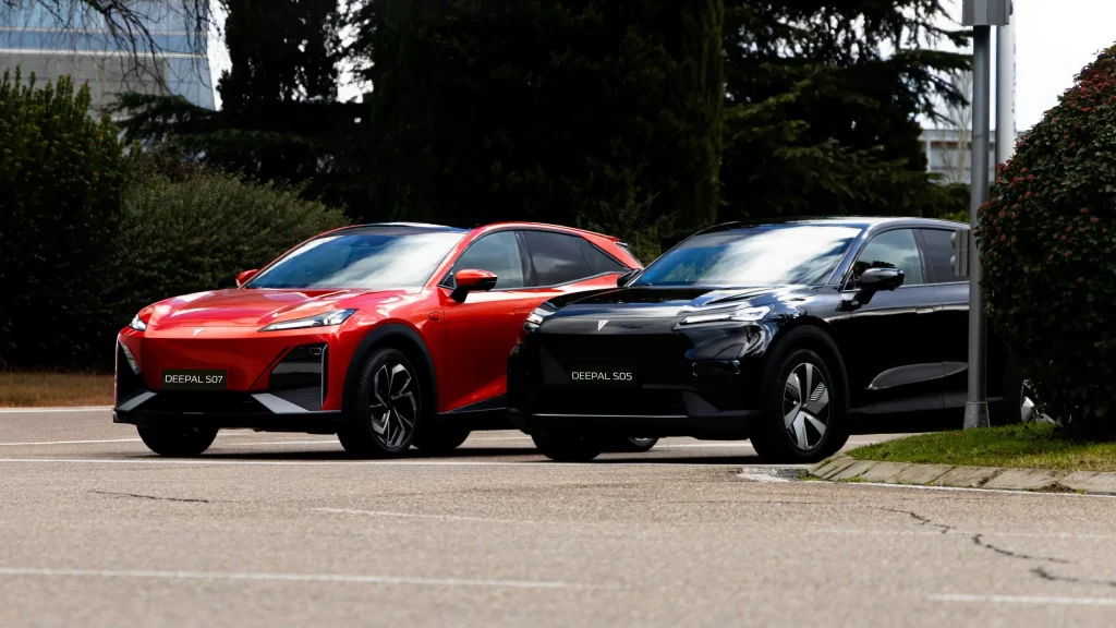 así son los Deepal S05 y S07