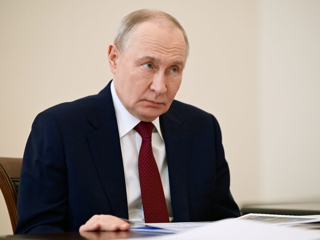 busca repatriar a Rusia "talentos" académicos y empresariales