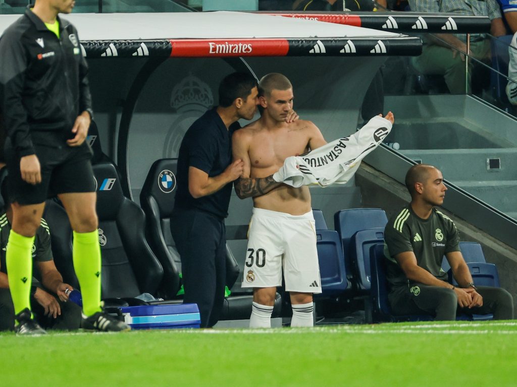 de “ha desaparecido y solo le queda aprovechar ratitos” a “muy bien el crack argentino” de "ha desaparecido y solo le queda aprovechar ratitos" a "muy bien el crack argentino"