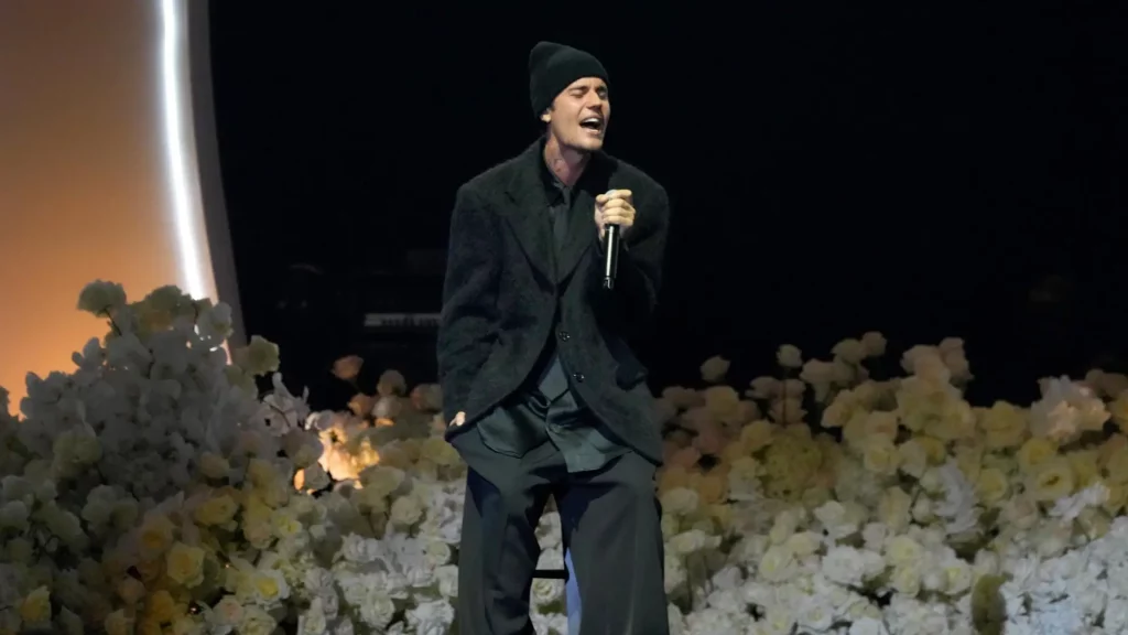 el cantante actuará por primera vez en los premios Grammy