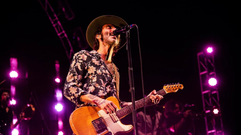 el cantante español Leiva llega a Colombia