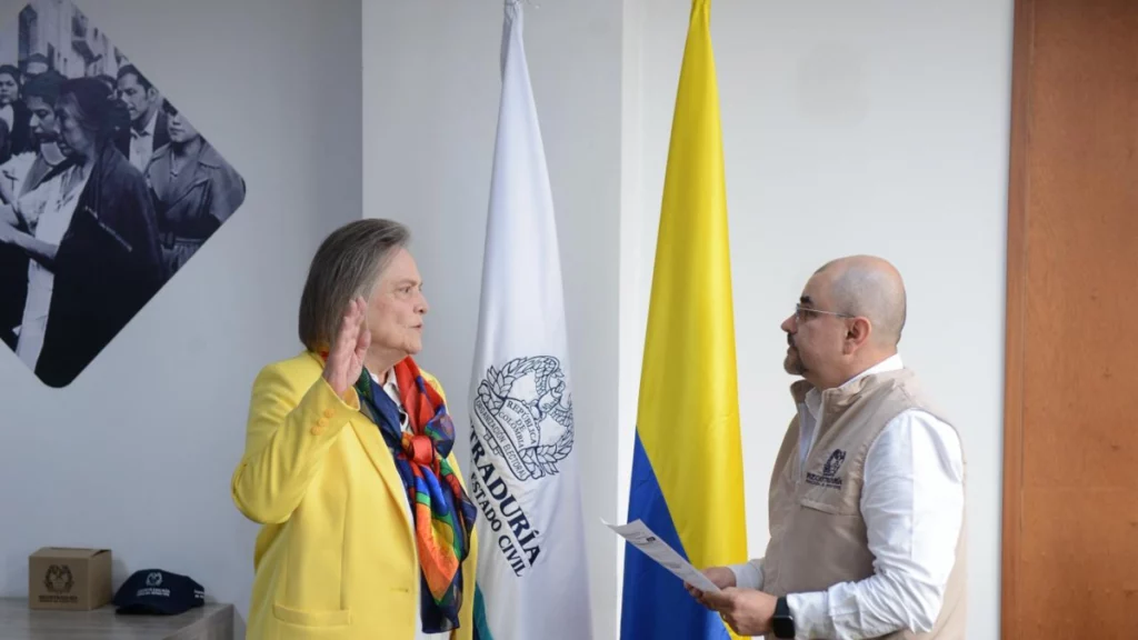 es la primera en presentarse ante la Registraduría