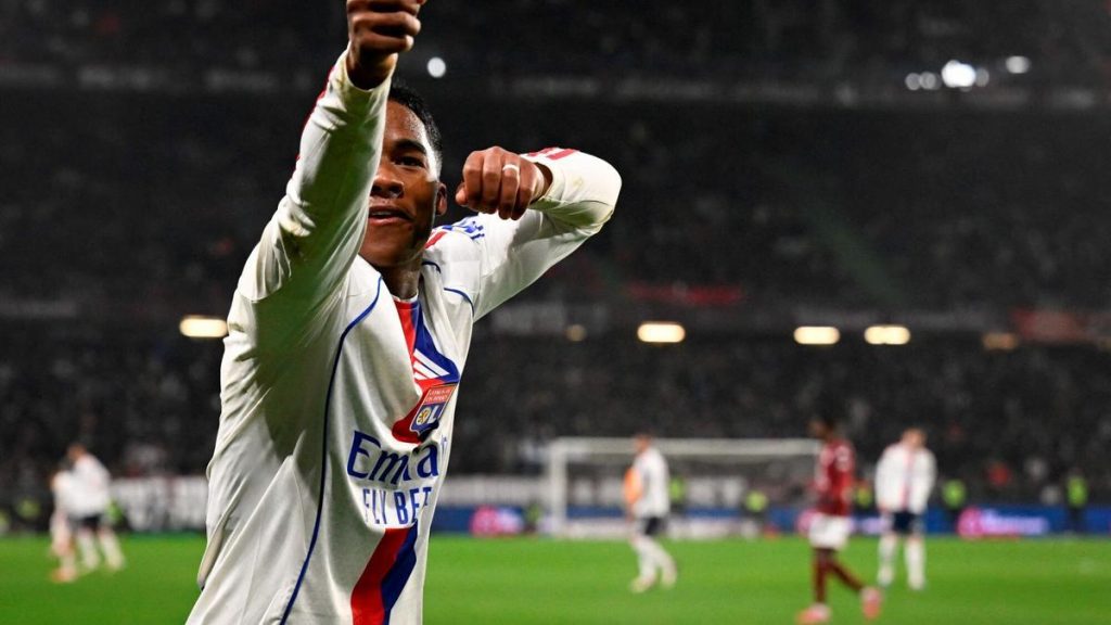 hat-trick histórico y celebración de 'killer' del área