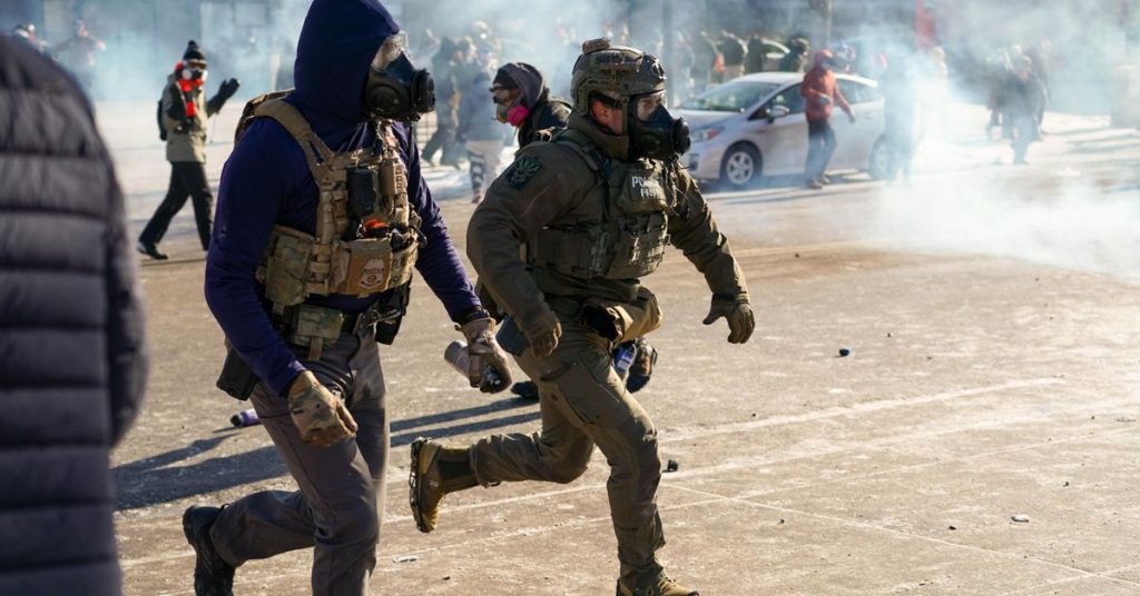 llevo años estudiando el fascismo y EEUU se acerca a él a pasos agigantados llevo años estudiando el fascismo y EEUU se acerca a él a pasos agigantados