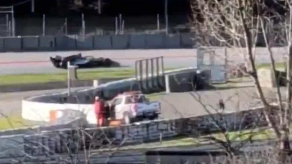 los Mossos echan a los periodistas de "zonas públicas" para evitar que graben los test de pretemporada