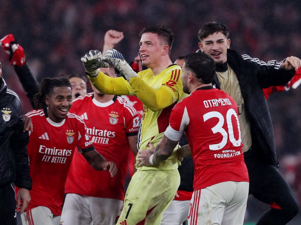 todos los clasificados a octavos de final ya los Playoffs