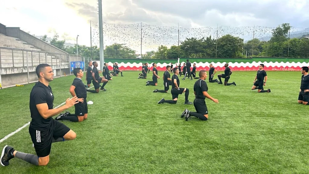 tres jueces fifa no superaron las pruebas físicas