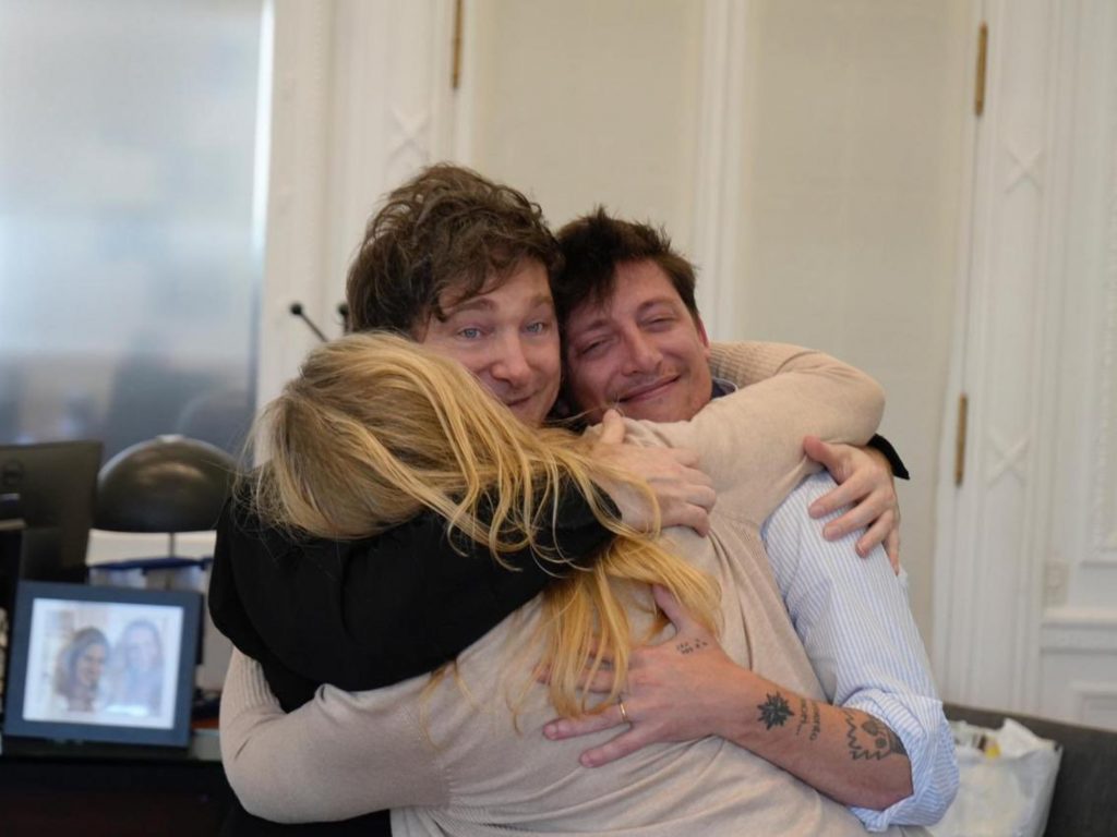 un ministerio y cientos de cargos en disputa