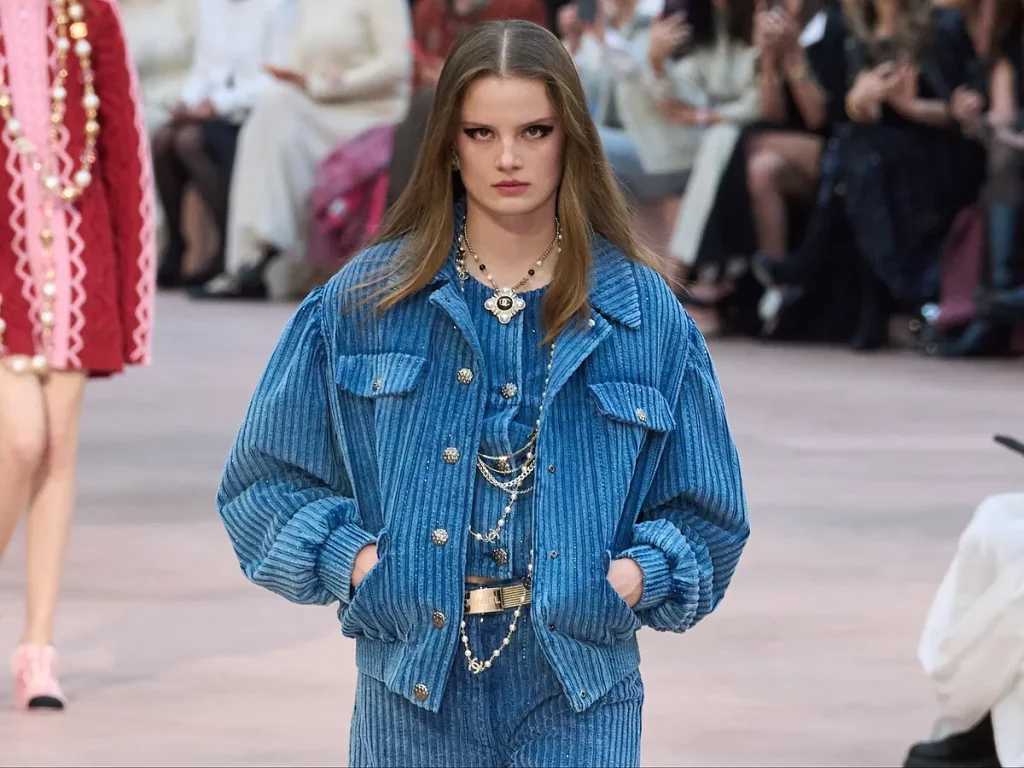 ¿El momento ideal para la pana? El verano, por supuesto (o que alguien salve a las ballenas)