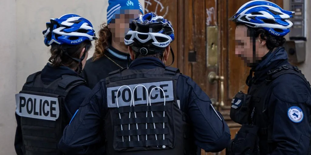 Acusan a 10 hombres por drogar y violar a un niño de 5 años en Francia Acusan a 10 hombres por drogar y violar a un niño de 5 años en Francia