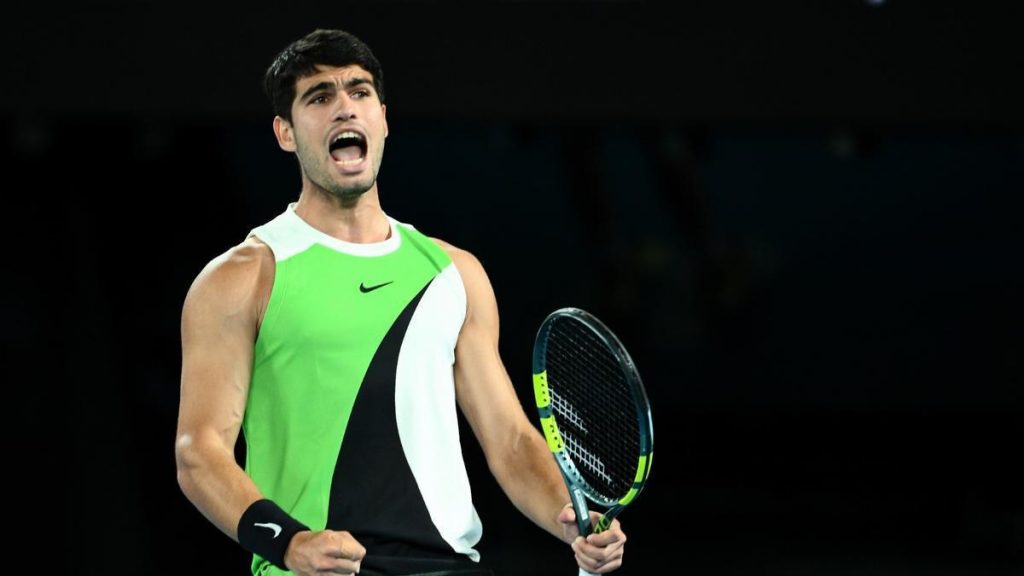 Alcaraz reescribe la historia del tenis conquistando el soñado Open de Australia Alcaraz reescribe la historia del tenis conquistando el soñado Open de Australia