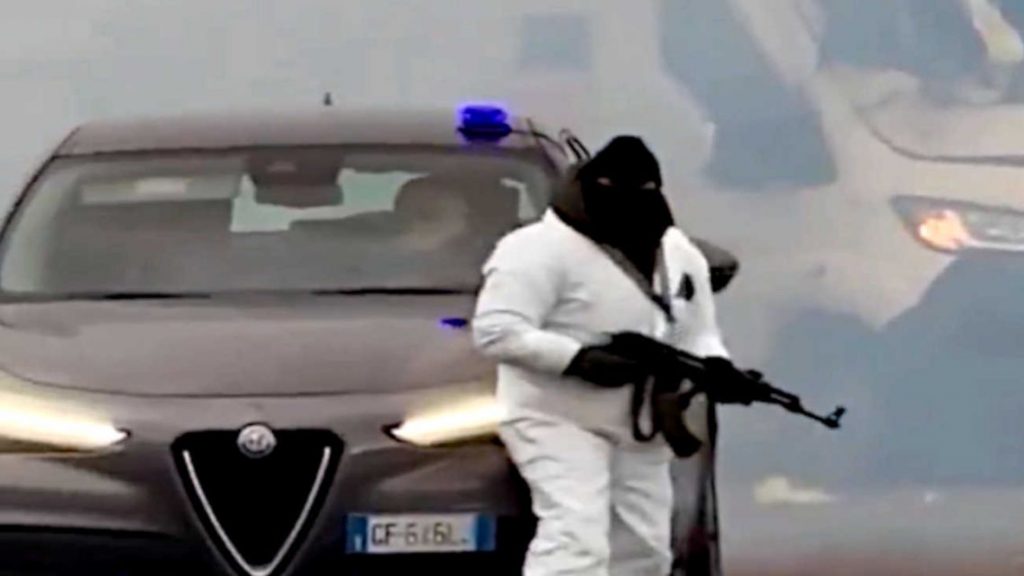 Asalto comando a un camión blindado en Italia: tiroteo, dos detenidos y un botín millonario