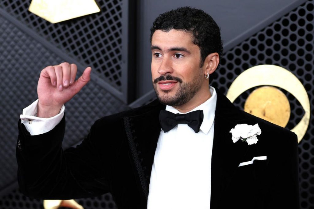 Bad Bunny hace historia y gana el Grammy a mejor álbum del año con un disco en español