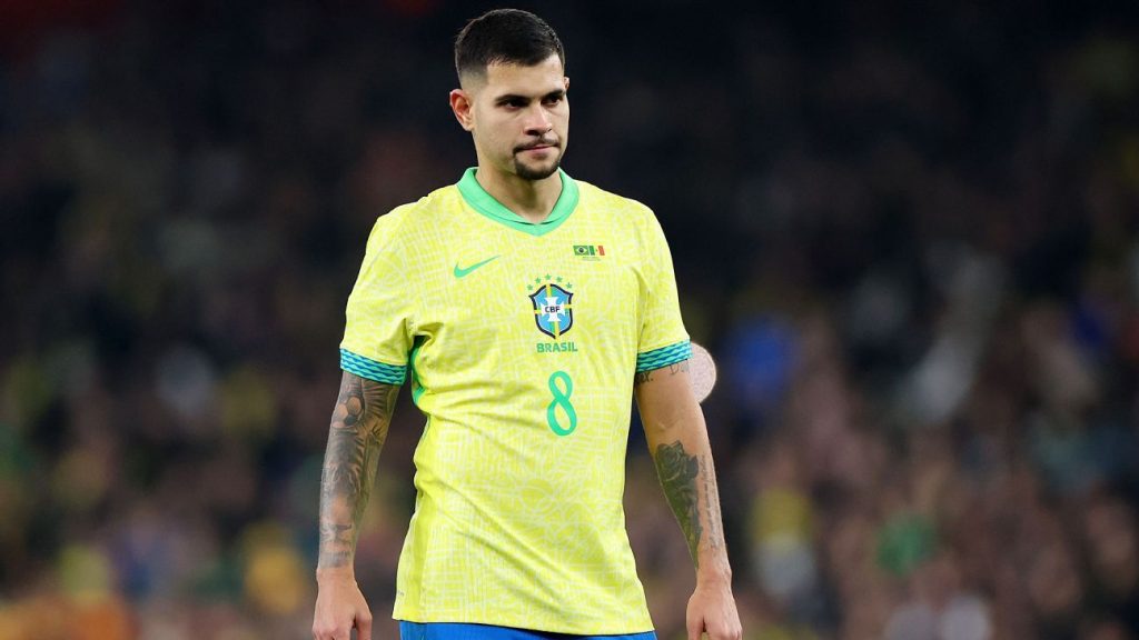 Bruno Guimarães sufrió una grave lesión en Newcastle y perdió los últimos partidos amistosos de Brasil antes de la Copa