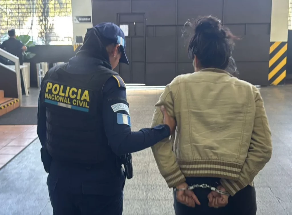 Capturan a “La Chenca” presunto integrante del Barrio 18 con cinco órdenes de captura por extorsión