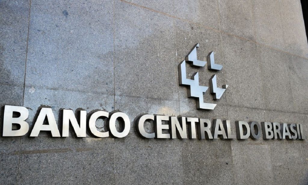 Caso Master-BRB: saiba como chequear no Banco Central se há dívidas indevidas em seu nome