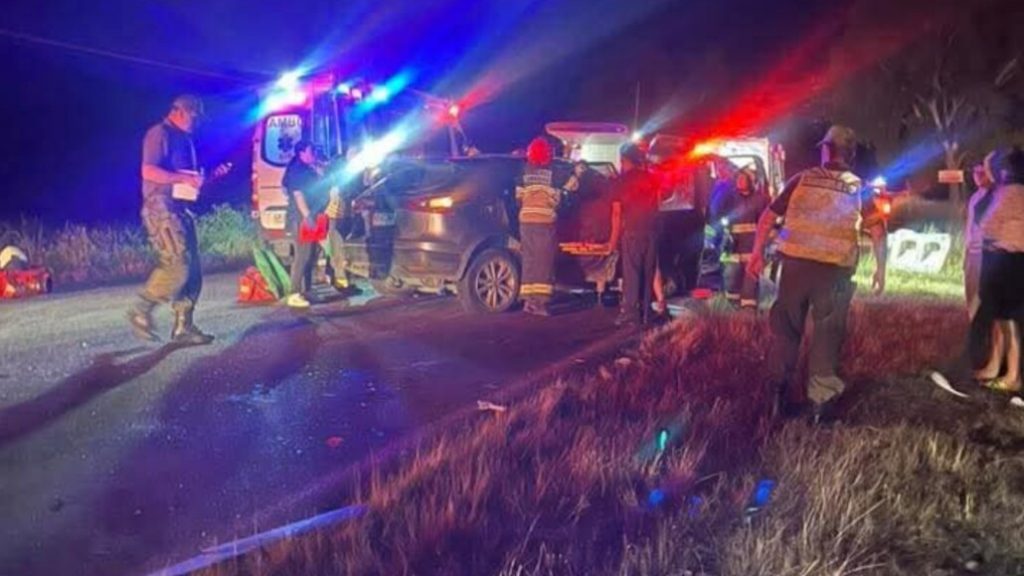 Colisión frontal de alta energía deja tres personas fallecidas en Osorno Colisión frontal de alta energía deja tres personas fallecidas en Osorno