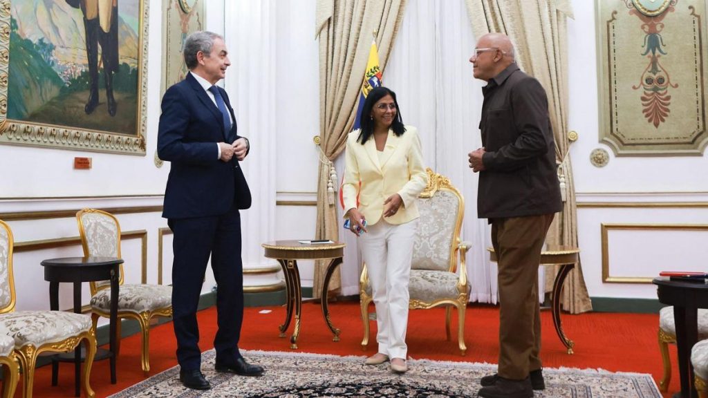 Delcy Rodríguez se reúne con Zapatero, que expresa su apoyo a una “amplia amnistía” Delcy Rodríguez se reúne con Zapatero, que expresa su apoyo a una “amplia amnistía”