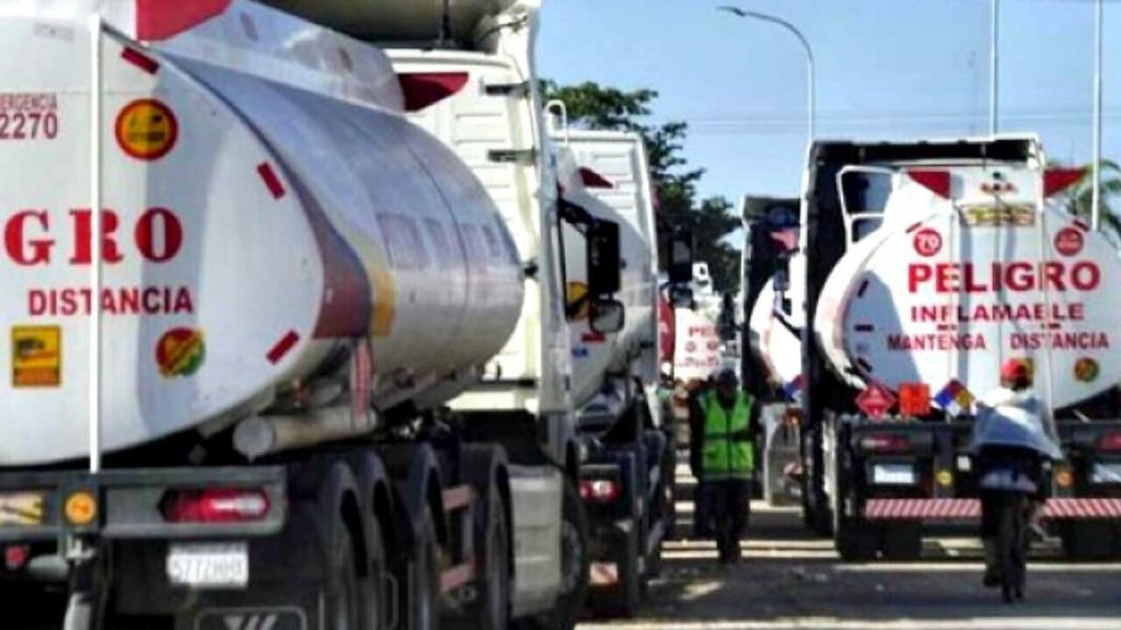 Desde YPFB aseguran que los combustibles líquidos pasan por controles estrictos de calidad.