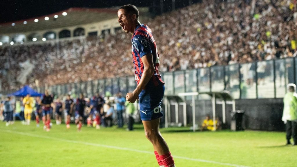 Diniz é xingado pela torcida, Vasco perde do Bahia em São Januário e ingresa por la Z-4 do Brasileirão