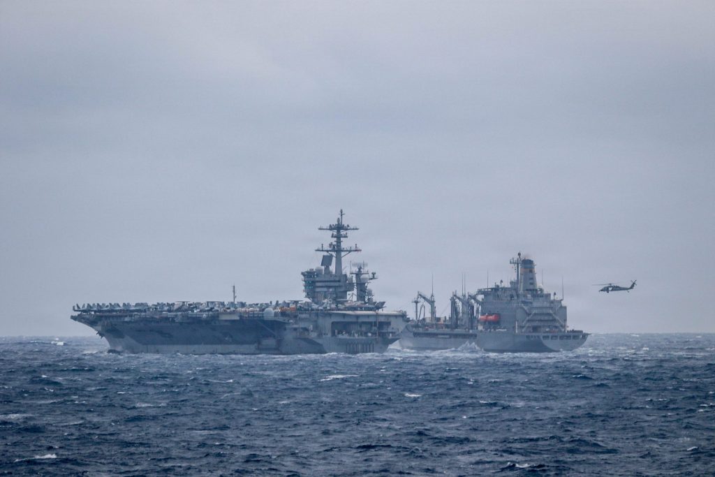 EEUU derribó un dron iraní que se acercó al USS Abraham Lincoln en el mar Arábigo