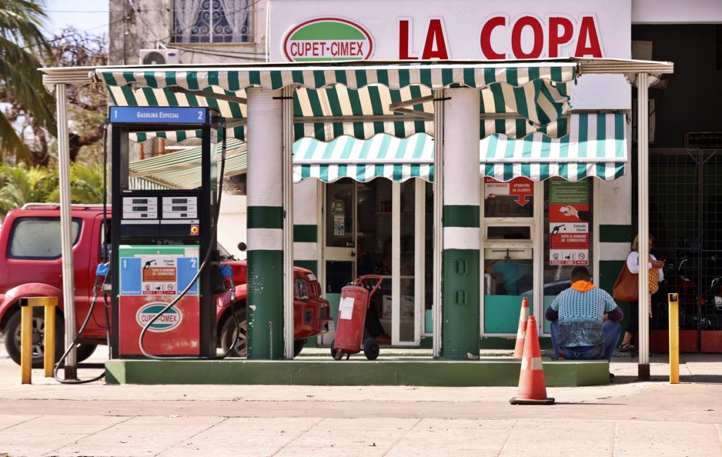 EEUU está considerando enviar "pequeñas cantidades de combustible" a Cuba