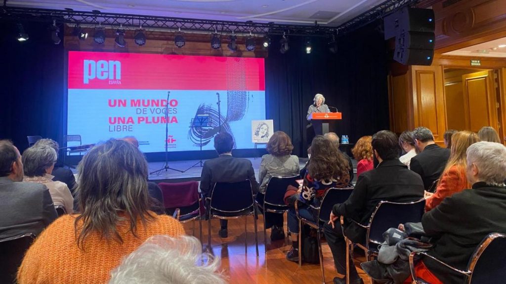 El PEN España renace en la “era del hombre fuerte” y del auge de los regímenes autoritarios El PEN España renace en la “era del hombre fuerte” y del auge de los regímenes autoritarios