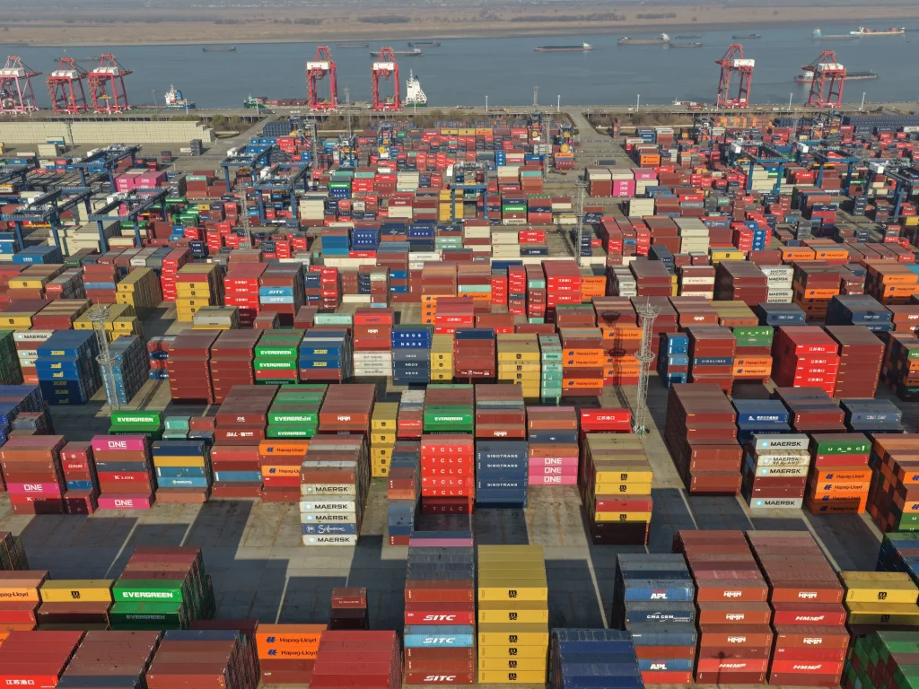 El déficit comercial de Estados Unidos aumenta en diciembre a medida que aumentan las importaciones | Noticias de la guerra comercial El déficit comercial de Estados Unidos aumenta en diciembre a medida que aumentan las importaciones | Noticias de la guerra comercial