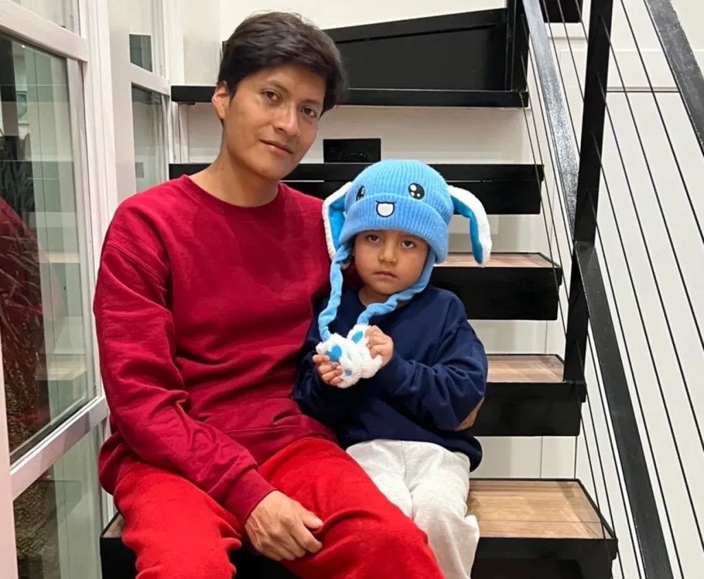 El niño Liam Conejo junto a su padre fueron liberados en Texas y regresan a Mineápolis