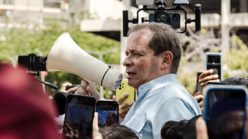 El opositor venezolano Juan Pablo Guanipa contó cómo se enteró de la captura de Nicolás Maduro por EE.UU. UU. y habló de Delcy Rodríguez: 'No es legítima'