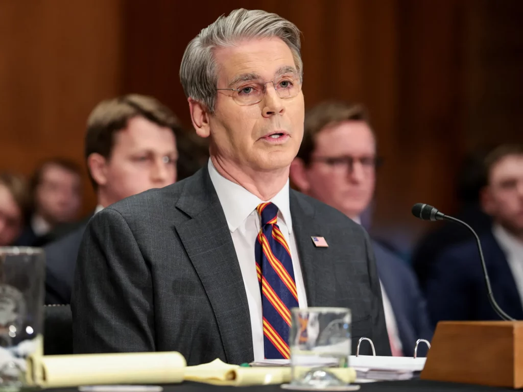 El secretario del Tesoro de EE.UU. se niega a descartar futuras demandas de la Reserva Federal | Noticias de Donald Trump