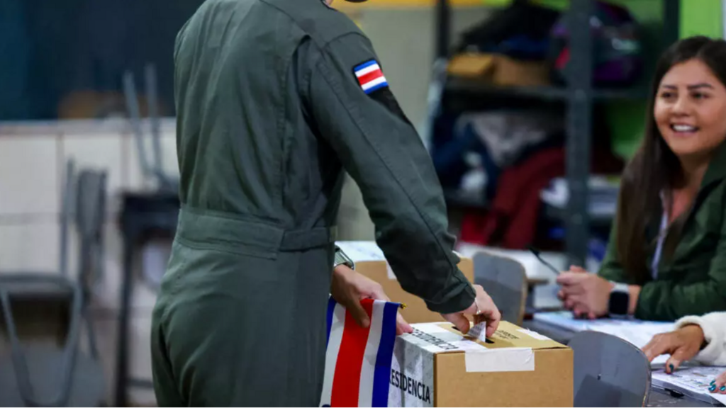 Elecciones presidenciales en Costa Rica con la derechista Laura Fernández como favorita Elecciones presidenciales en Costa Rica con la derechista Laura Fernández como favorita