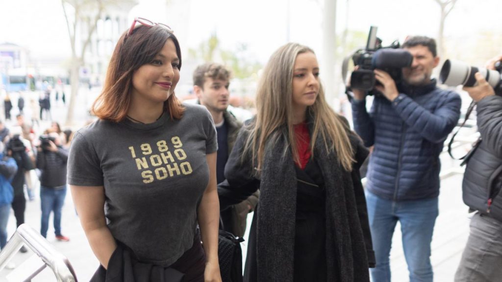 Elisa Mouliaá retira la acusación contra Íñigo Errejón