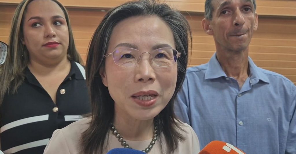 Embajadora de China en Panamá defiende derechos de empresas chinas tras fallo de la Corte Embajadora de China en Panamá defiende derechos de empresas chinas tras fallo de la Corte