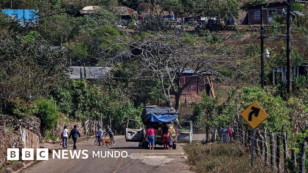 Encuentran muertos a varios de los 10 empleados de una minera canadiense que habían sido secuestrados en Sinaloa, México Encuentran muertos a varios de los 10 empleados de una minera canadiense que habían sido secuestrados en Sinaloa, México