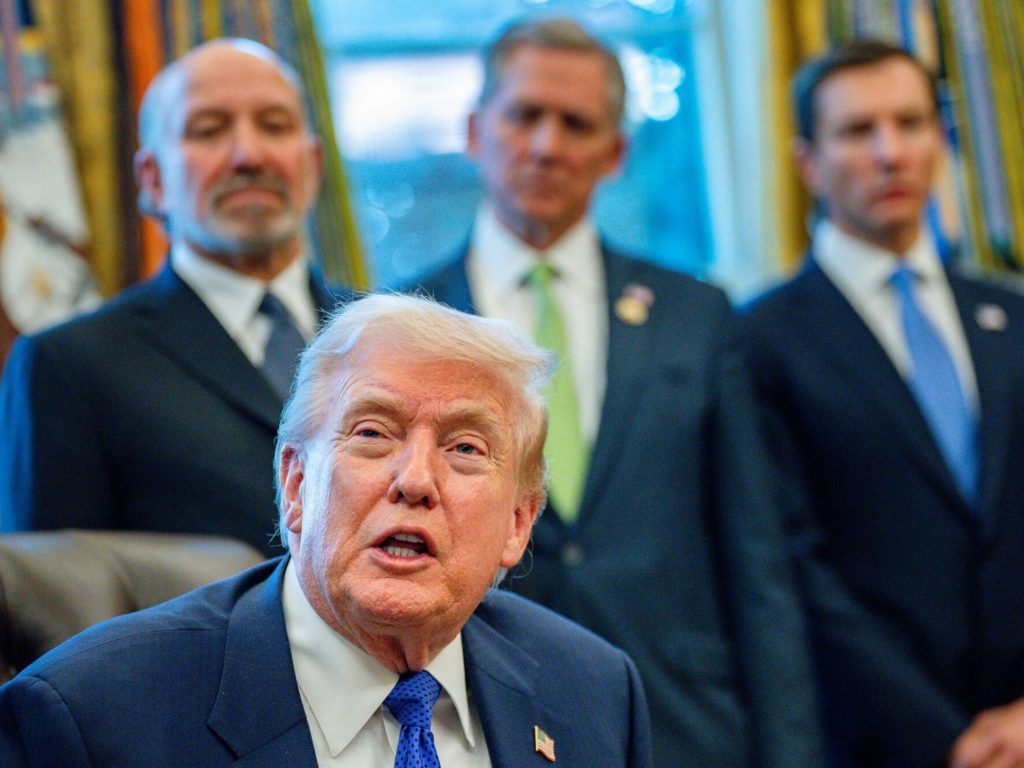 Estados Unidos afirma que derribó un dron iraní que se aproximó a uno de sus portaviones Estados Unidos afirma que derribó un dron iraní que se aproximó a uno de sus portaviones