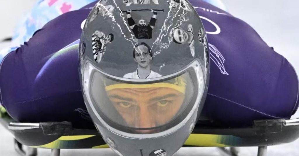 Estrella ucraniana descalificada de los Juegos Olímpicos de Invierno por usar un casco que honra a los caídos en la guerra